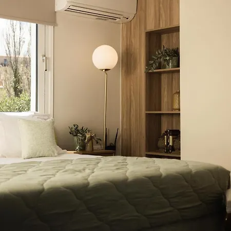 Niki's - Luxury Seaview Villa!