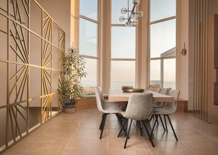 Niki's - Luxury Seaview Villa! Vila