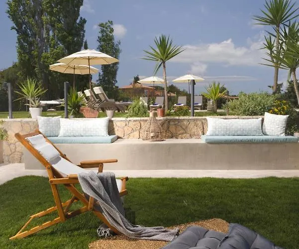 Niki's - Luxury Seaview Villa!