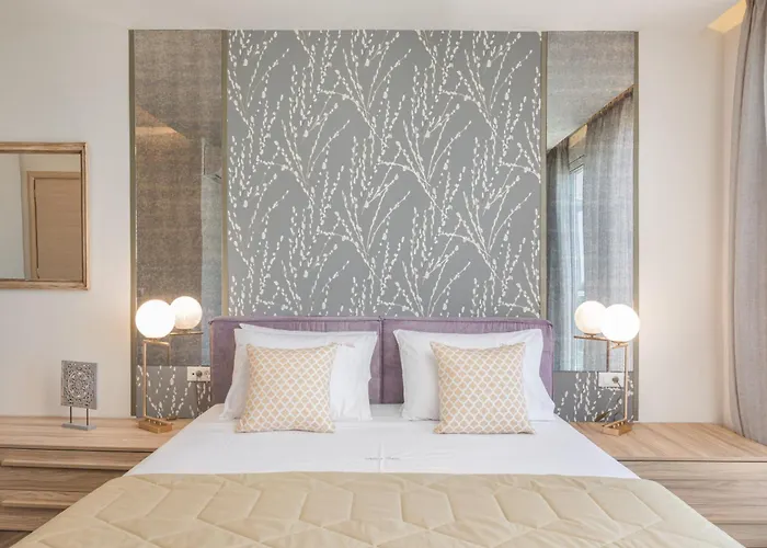 Niki's - Luxury Seaview Villa!